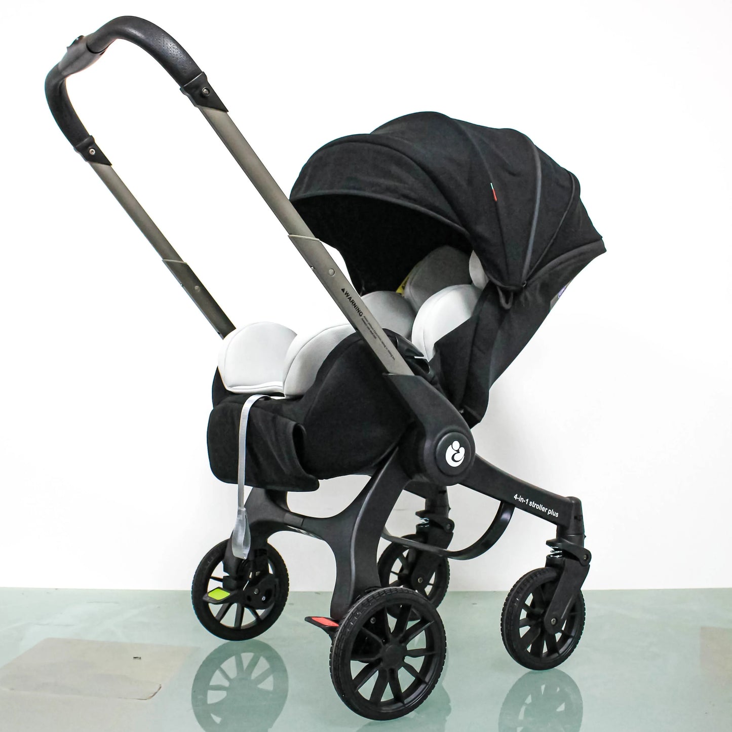 Poussette bébé Confort Ultra - Roues tout-terrain et suspension